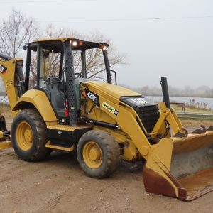 2018 Caterpillar 420F2