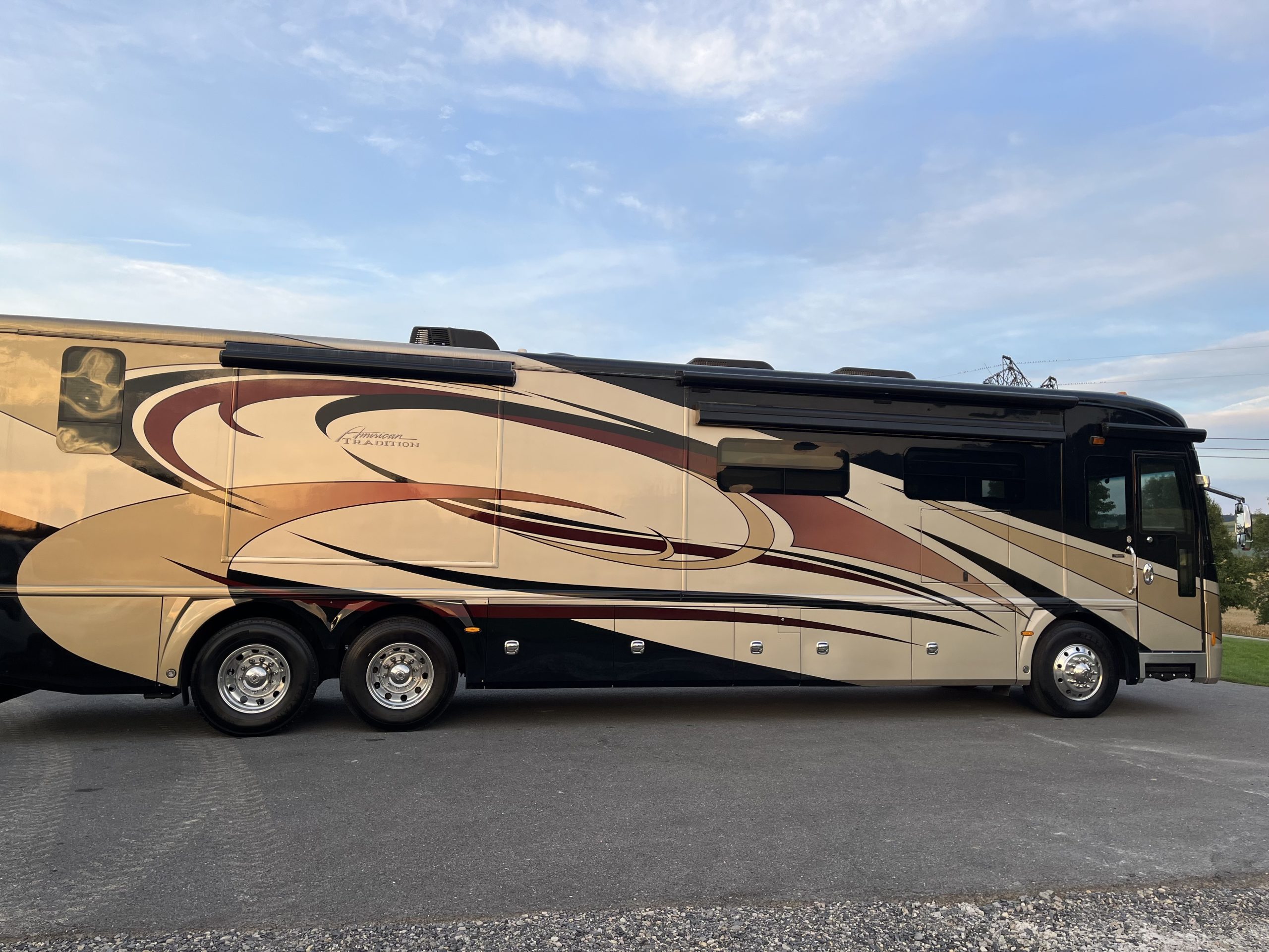 2012 American Coach American Tradition 42P - Image 4