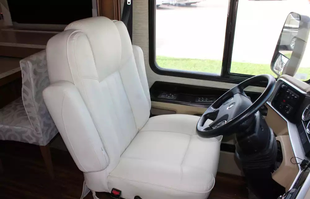 2017 Newmar Ventana Le 4042 - Image 18