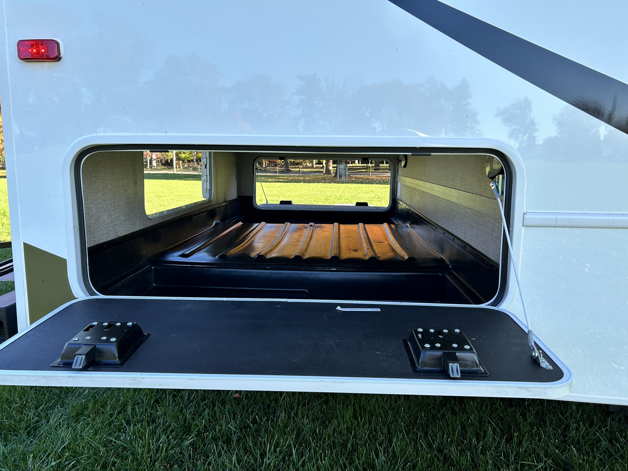 2022 Jayco Greyhawk 30Z - Image 7