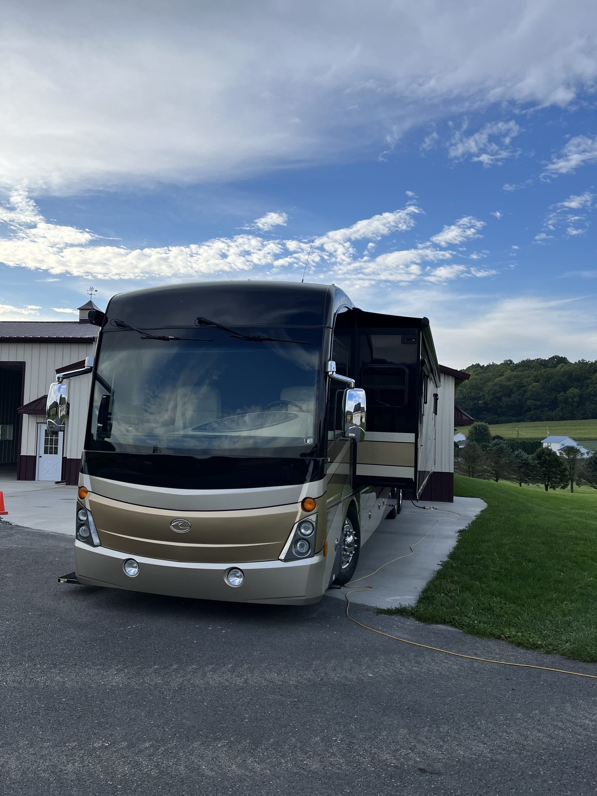 2012 American Coach American Tradition 42P - Image 10