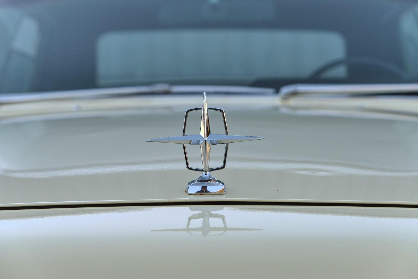 1967 Lincoln Continental Convertible - Image 10