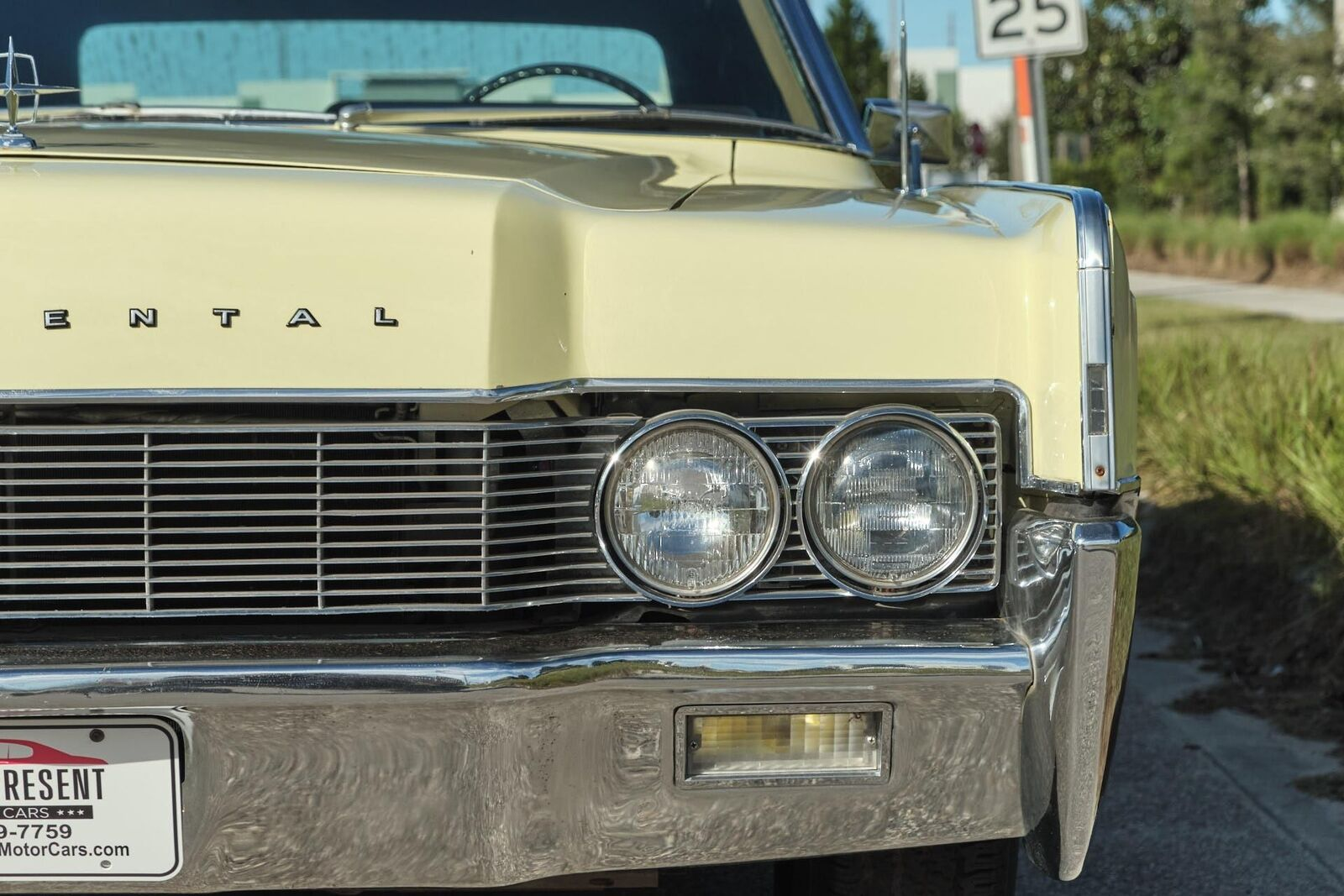 1967 Lincoln Continental Convertible - Image 14