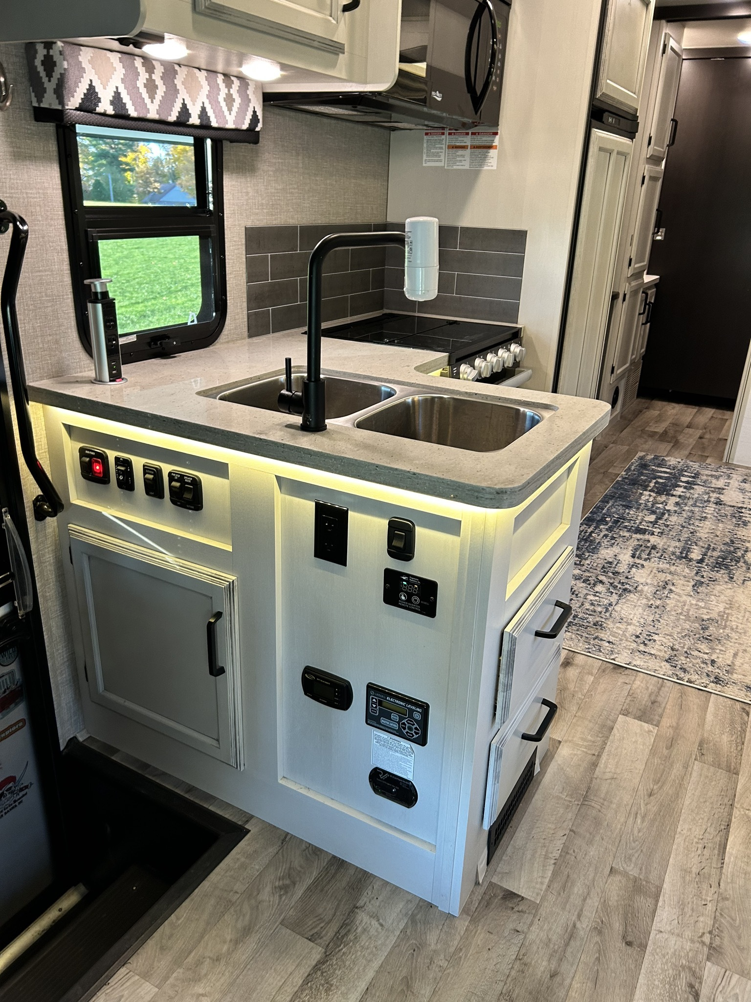 2022 Jayco Greyhawk 30Z - Image 17