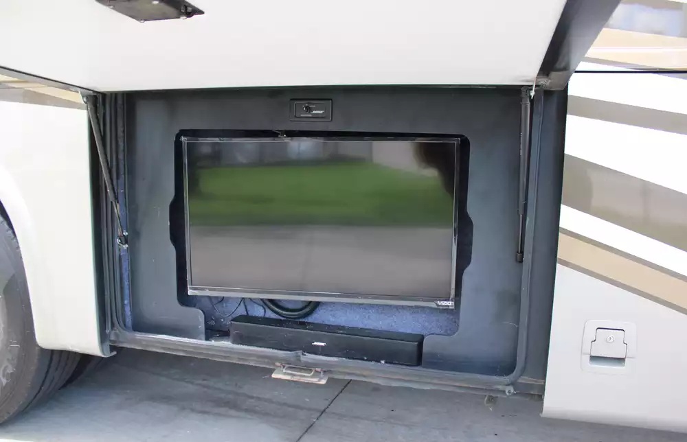 2017 Newmar Ventana Le 4042 - Image 32