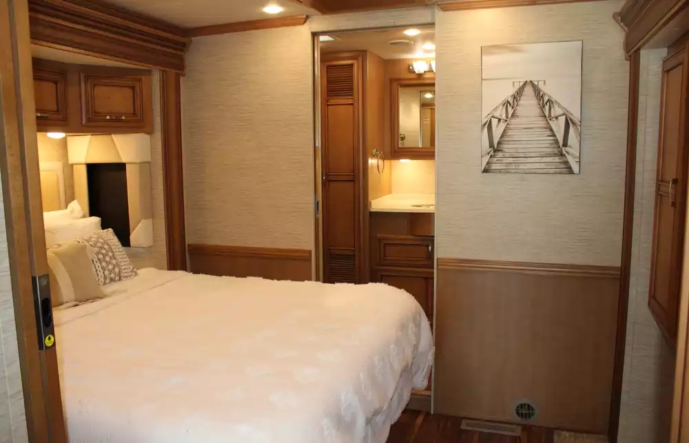 2017 Newmar Ventana Le 4042 - Image 34