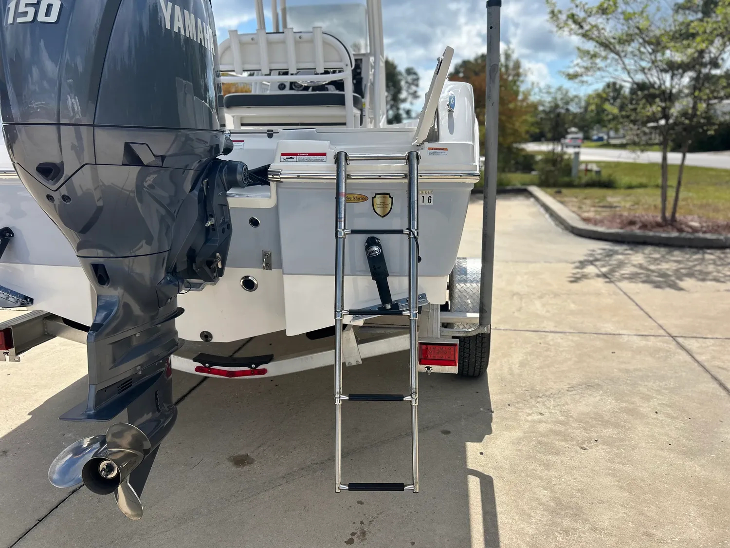 2024 Robalo 180 CC - Image 29