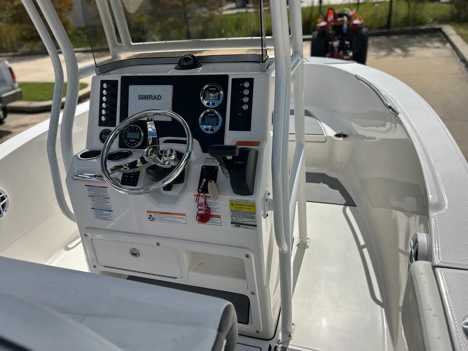 2024 Robalo 180 CC - Image 31