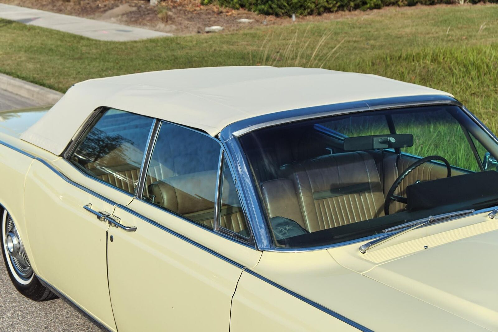 1967 Lincoln Continental Convertible - Image 23