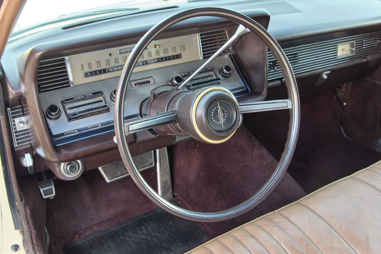 1967 Lincoln Continental Convertible - Image 34