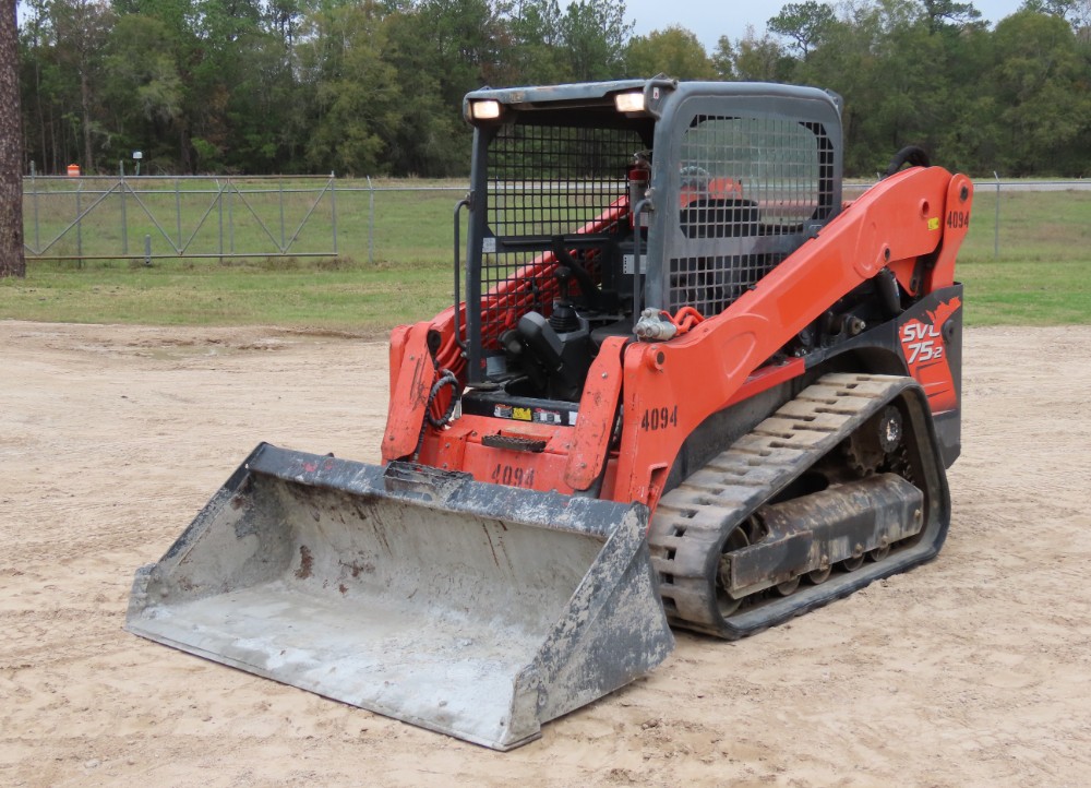 2017 Kubota SVL75-2 - Image 2