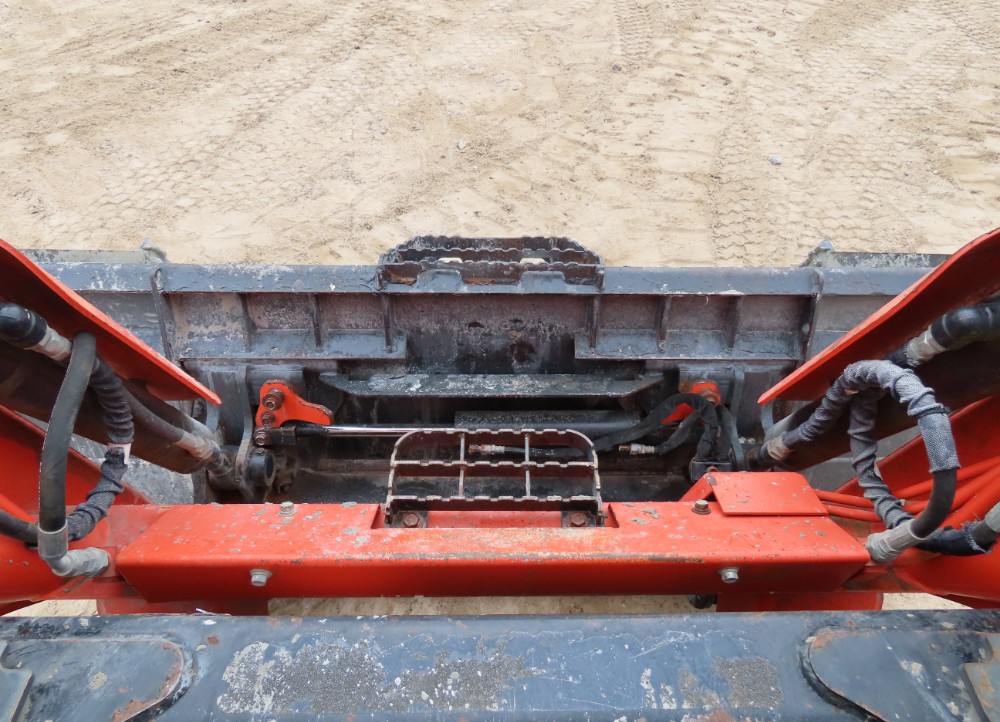 2017 Kubota SVL75-2 - Image 21