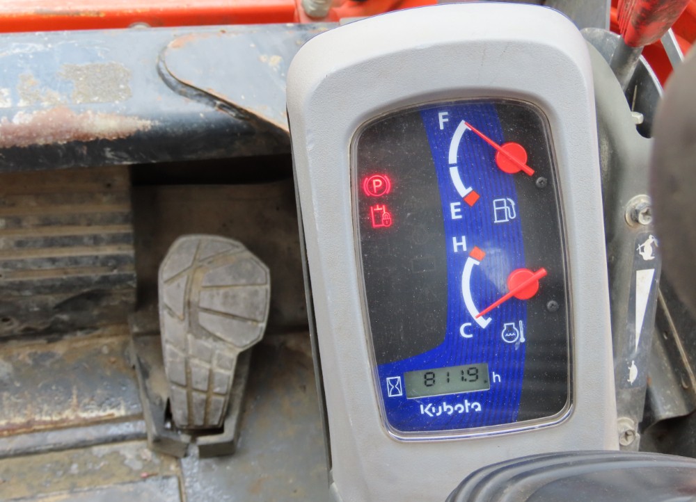 2017 Kubota SVL75-2 - Image 25