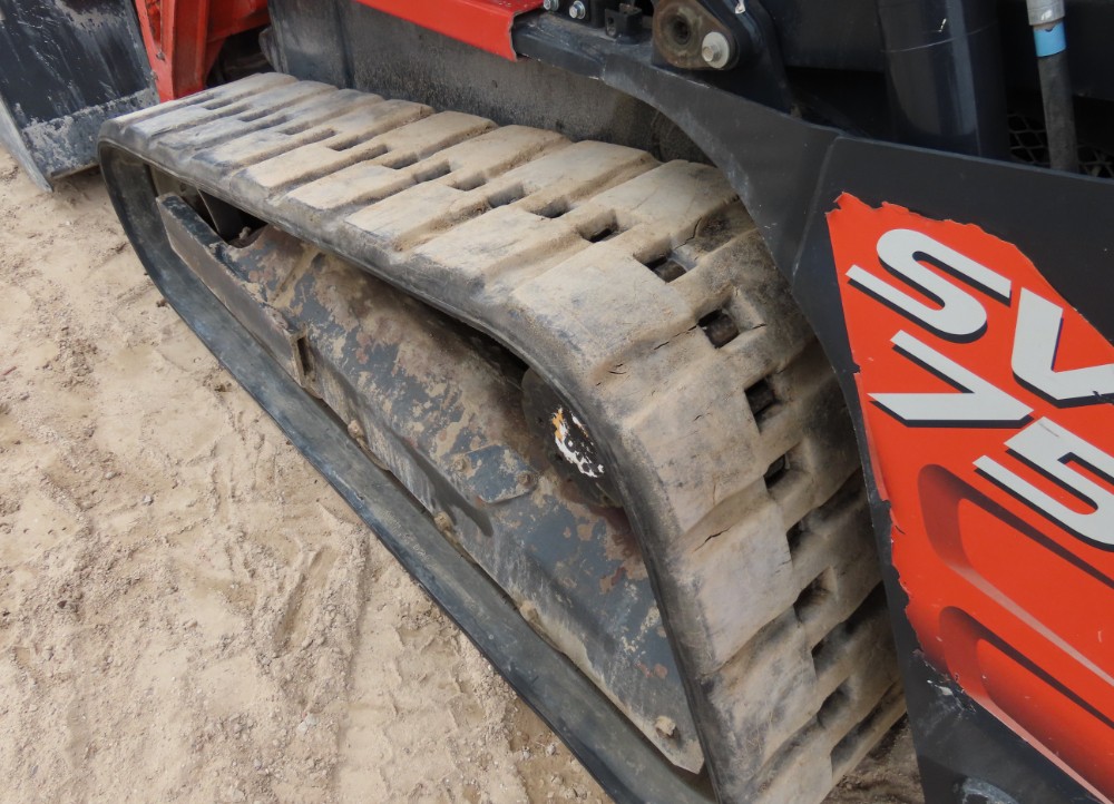 2017 Kubota SVL75-2 - Image 35