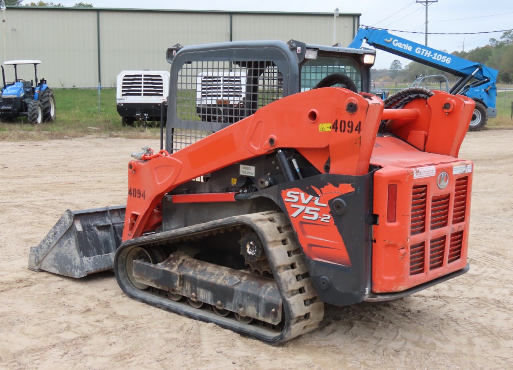 2017 Kubota SVL75-2 - Image 3