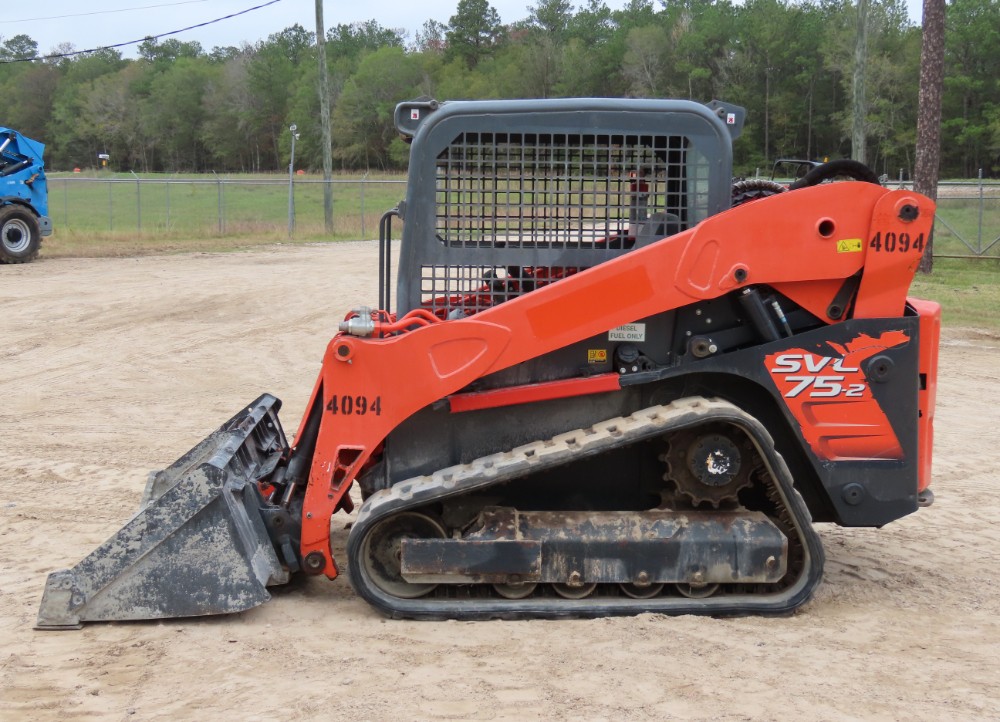 2017 Kubota SVL75-2 - Image 14