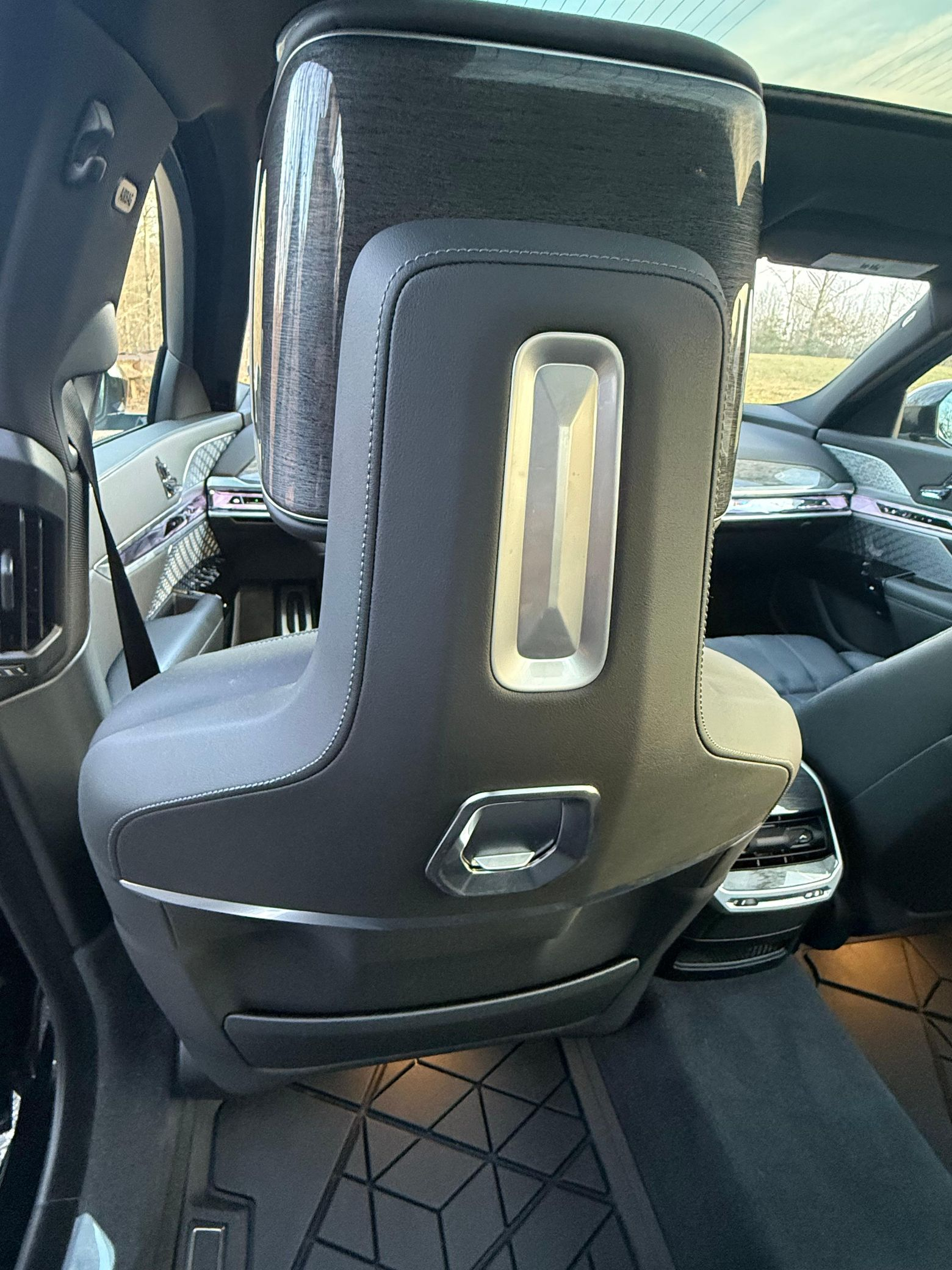 2023 BMW 7 Series 760I xDrive - Image 29